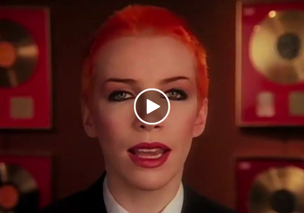 Eurythmics, Annie Lennox, Dave Stewart – Sweet Dreams.