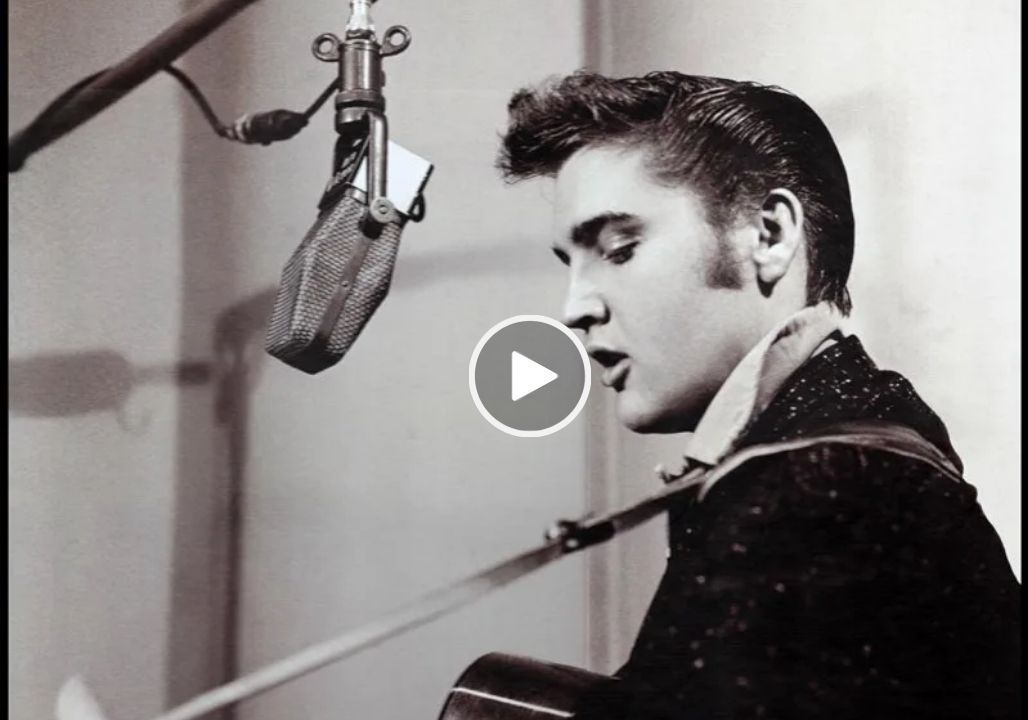 Elvis Presley –  Just Call Me Lonesome