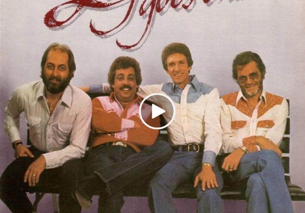 The Statler Brothers – This Ole House