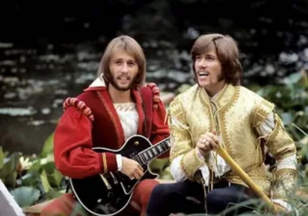 Bee Gees performs Cucumber Castle