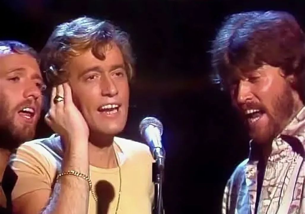 Bee Gees performs How can you mend a broken heart - Bee Gees How To Mend A Broken Heart