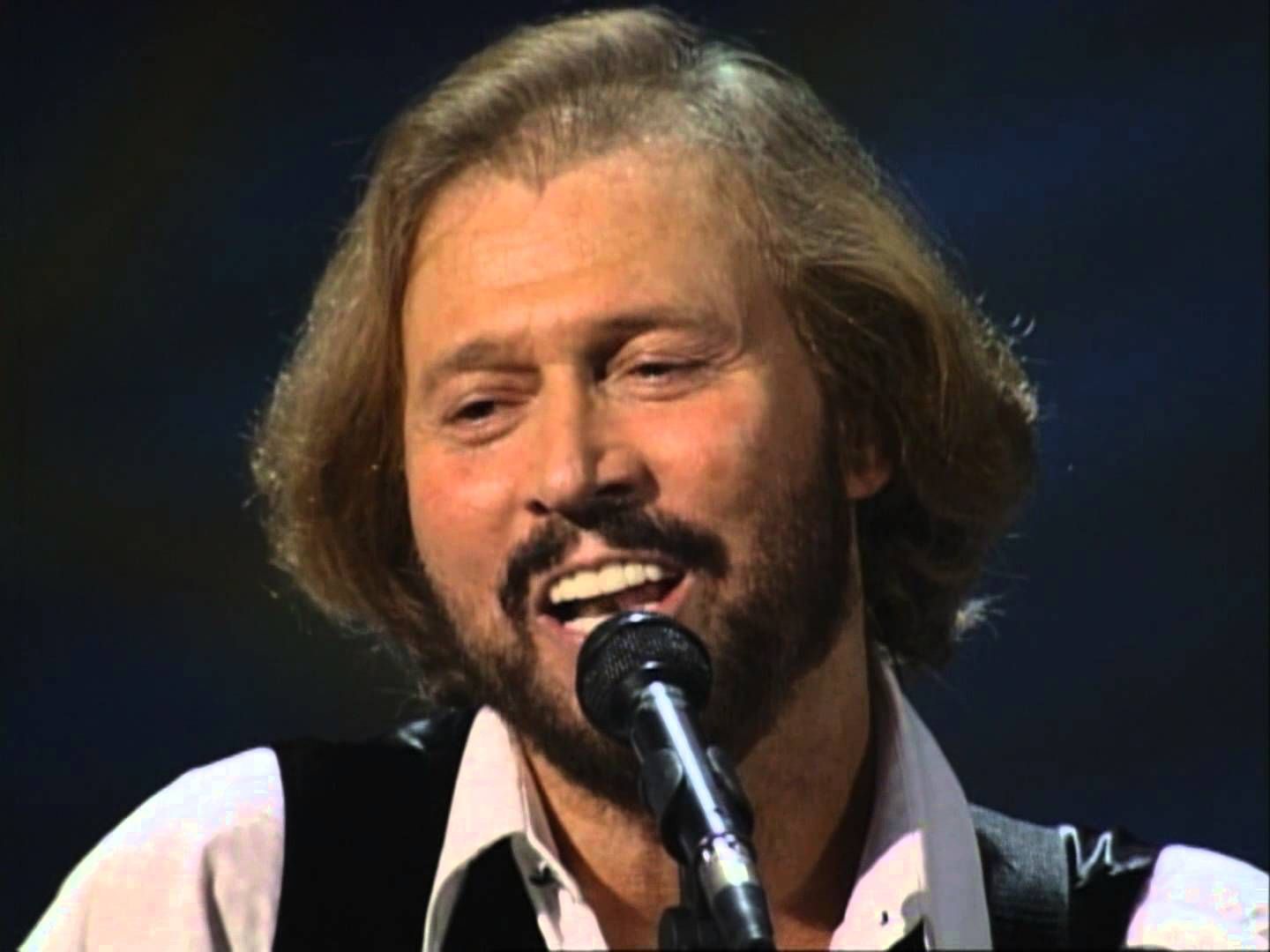 “Barry Gibb” Is Now Over 77 and This Is How He LIVES